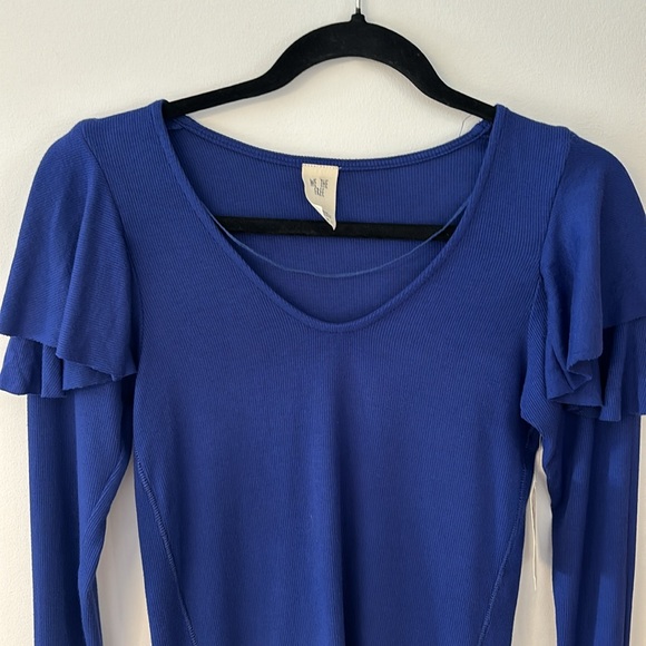 NWT Free People long sleeve blue flutter sleeve top - Picture 3 of 8